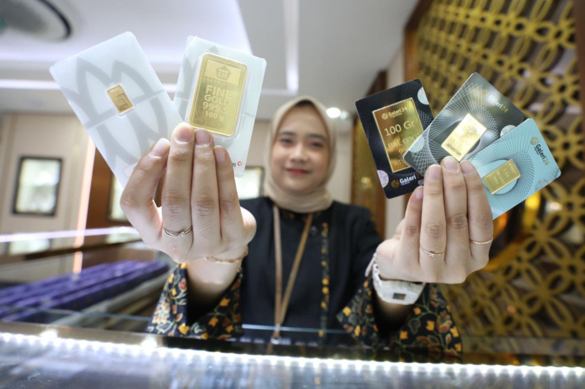 Harga Emas Antam Turun Signifikan Rp33 Ribu per Gram pada 1 Mei 2025