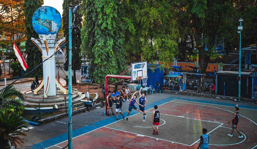Semangat Basket Hidup di Taman Musafir Pangkep