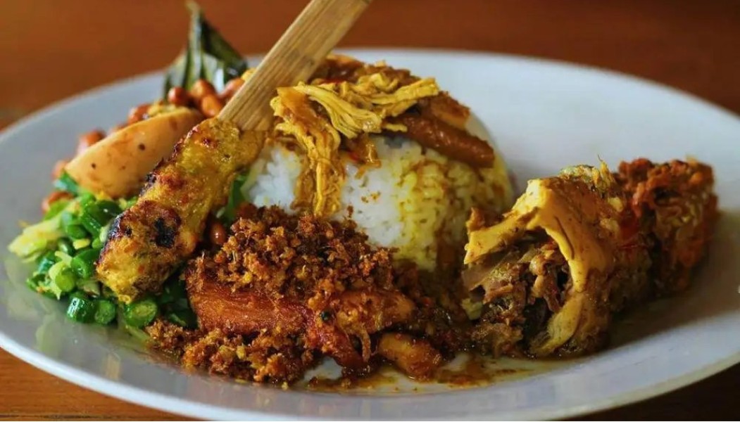 Rekomendasi 10 Tempat Ayam Betutu Terfavorit di Bali Wajib Dicoba