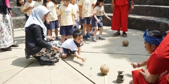 Kak Seto Ajak Anak Main Tradisional Usai Larangan Medsos