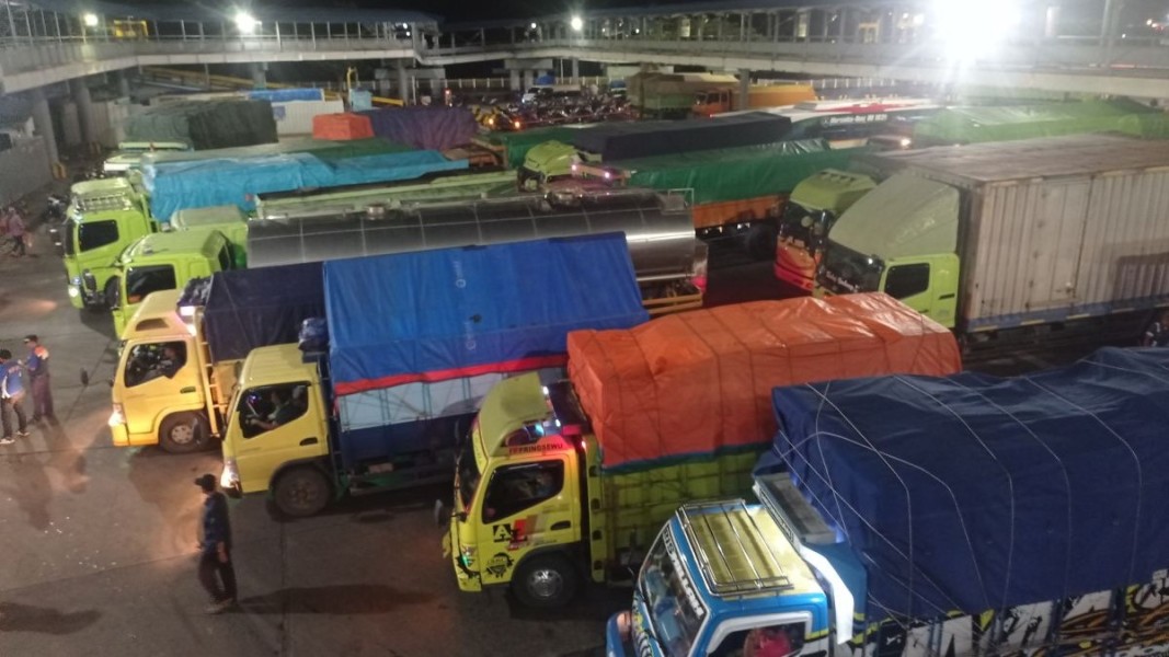 Pemerintah Serukan Penguatan Logistik Laut dan Kereta, Truk Masih Mendominasi