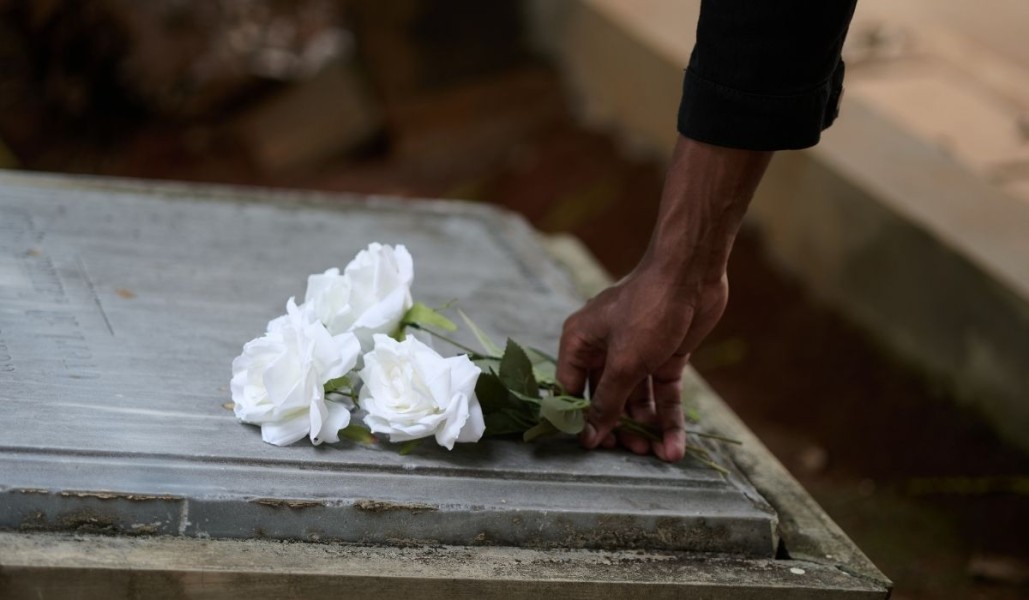 70 Ucapan Belasungkawa Lengkap untuk Umum & Islami yang Menyentuh Hati