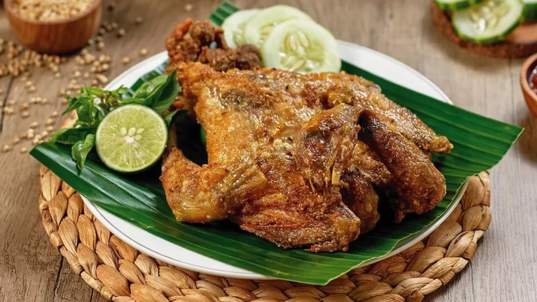36 Rekomendasi Tempat Makan Ayam Enak di Jakarta yang Selalu menjadi Favorit Berbagai Kalangan