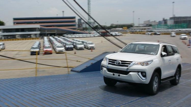 Toyota Indonesia Pecahkan Rekor Ekspor Mobil Terbesar di Tengah Tantangan Global Ekonomi