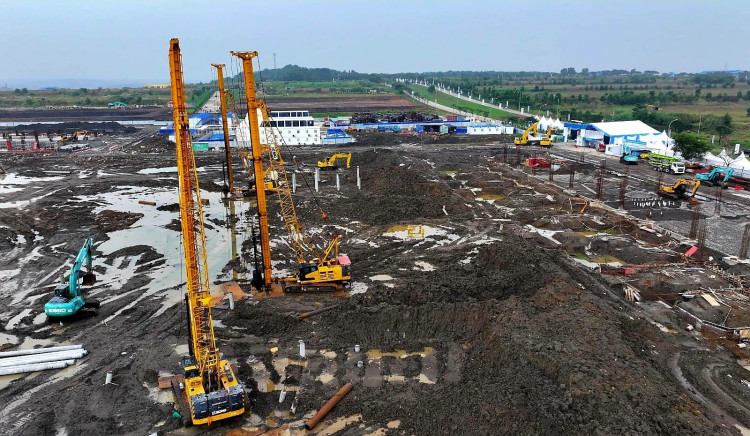 MIND ID Perkuat Industri Baterai Kendaraan Listrik Nasional