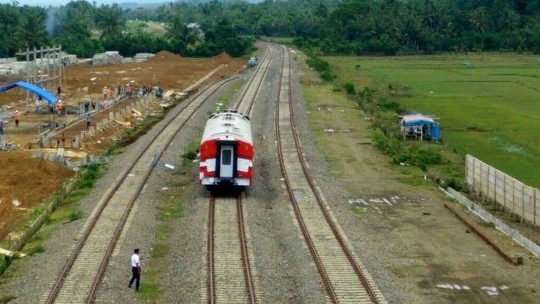 Efisiensi Anggaran Berimbas pada Proyek Kereta Api Sulsel, Menhub Dudy Purwagandhi Tegaskan Komitmen untuk Melanjutkan