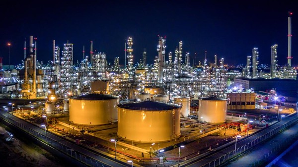 Indonesia Akan Memiliki Kilang Minyak Terbesar pada September 2025