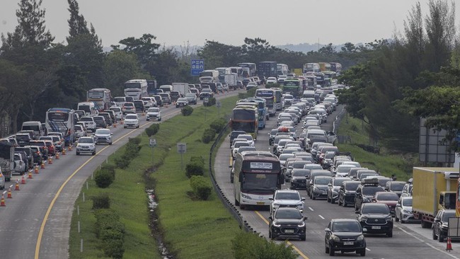 Hutama Karya Berlakukan Diskon Tarif Tol 20 Persen untuk Libur Idul Adha dan Liburan Sekolah 2025