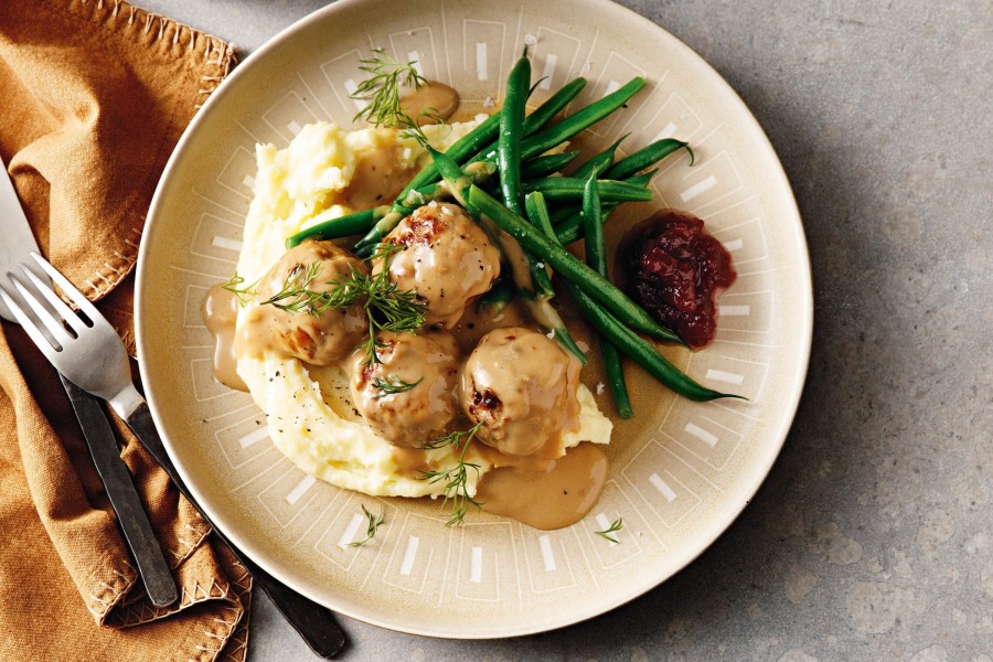Resep Swedish Meatball Ala Rumahan Indonesia Lengkap dengan Saus Gravy dan Mashed Potato Lembut yang Praktis Dibuat