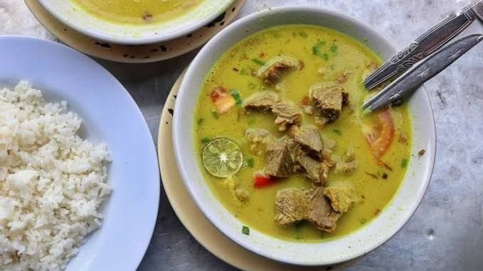 10 Tempat Soto Kuning Legendaris di Bogor 2026 yang Wajib Dicicipi Setiap Wisatawan