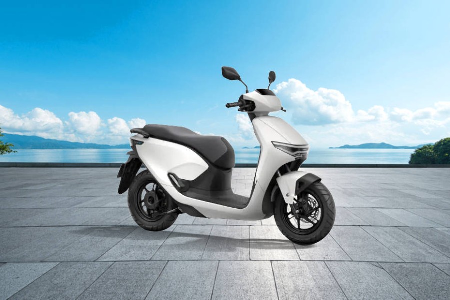 CUV e: Didiskon Rp 40 Juta