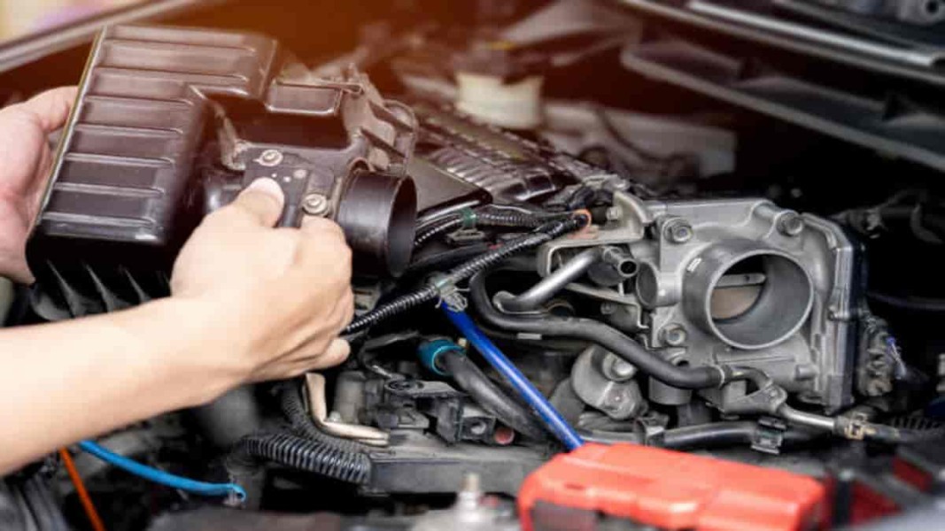 Cara Pembersihan Karburator Mobil dan Rekomendasi Cairannya