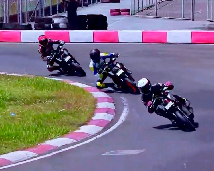 Siap-siap! Balap Motor Listrik Konversi Pertama di Dunia Dapat disaksikan Gratis Besok