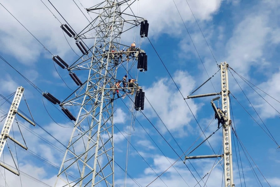 Warga Pulau Lalang Masih Hidup dalam Kegelapan, Harapkan Listrik PLN Menyala Penuh 24 Jam
