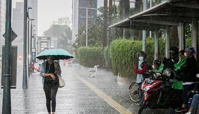 Prakiraan Cuaca BMKG Jakarta: Waspadai Hujan Siang Hari Ini