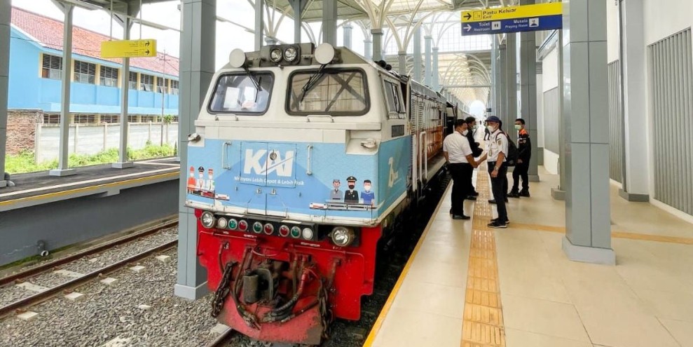 Pemerintah Hidupkan Kembali Jalur Kereta Api Banten Rangkasbitung