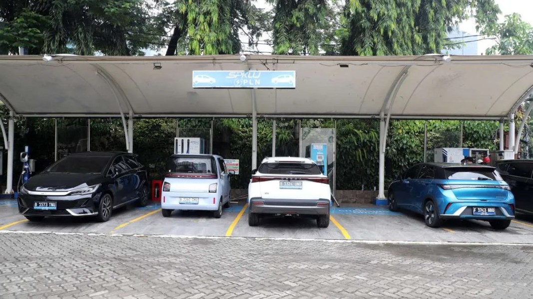 SPKLU Diperbanyak PLN Hadapi Lonjakan Pemudik Lebaran 2026