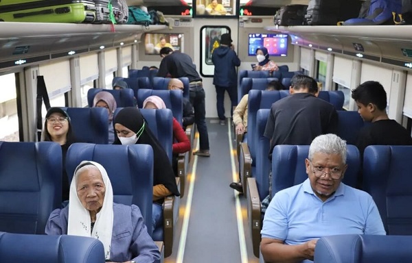 Cara Registrasi Diskon Tiket Kereta 20 Persen untuk Lansia