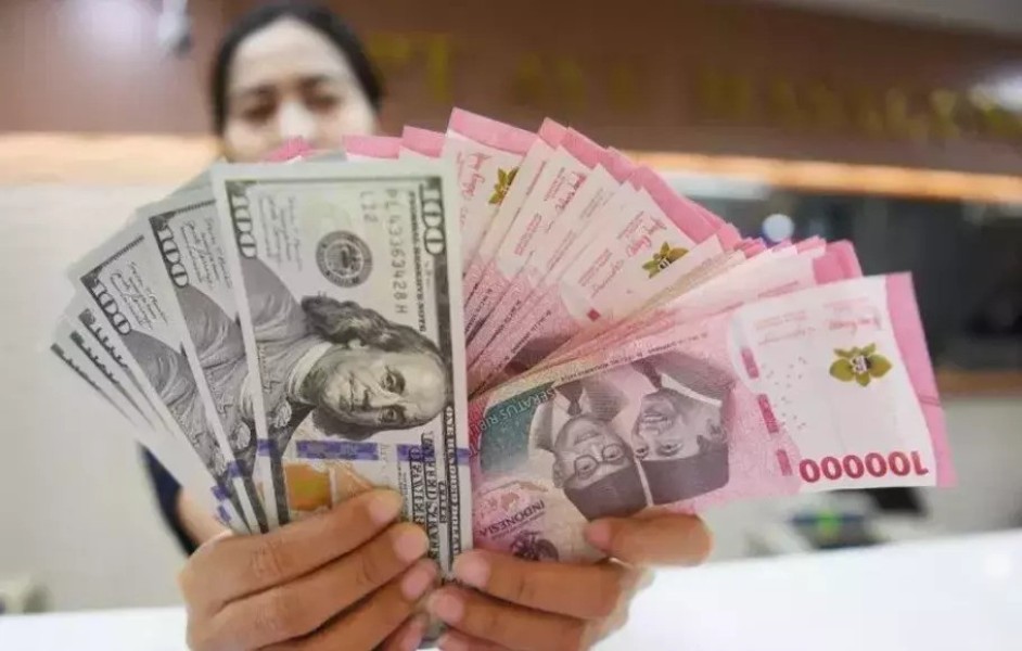 Rupiah Berpotensi Melemah di Tengah Ketidakpastian Kebijakan The Fed