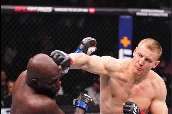 Pertarungan Kelas Berat UFC, Dana White Kritik Penampilan Pavlovich vs Rozenstruik di Arab Saudi