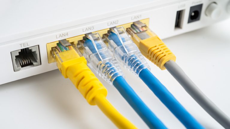 Apa Itu LAN? Panduan Lengkap Memahami Local Area Network dan Manfaatnya di Era Digital
