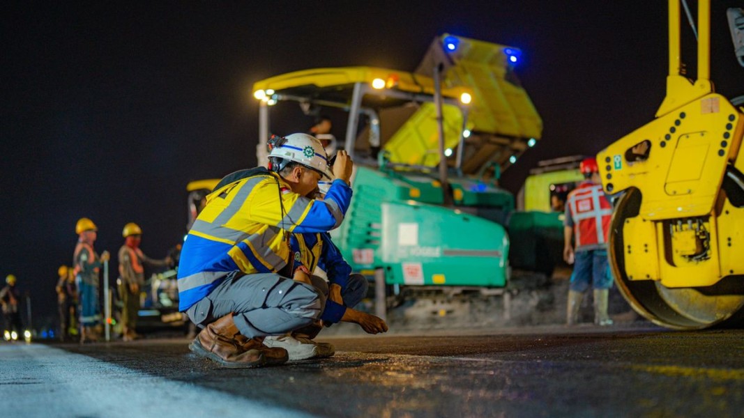 PT PP Tbk Tingkatkan Kualitas Infrastruktur Udara dengan Proyek Overlay Runway Selatan Bandara Soekarno Hatta