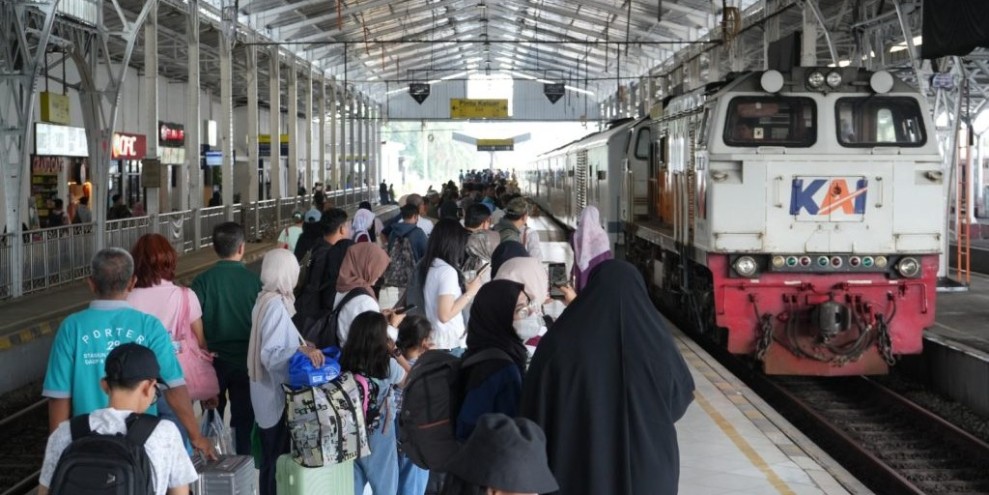 KAI Optimalkan Perjalanan Libur Long Weekend Paskah dengan Penambahan Kereta Api