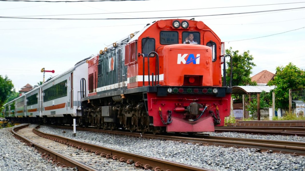 Layanan Kereta Api KAI Divre IV Meningkat Pesat