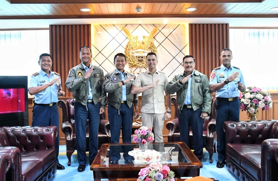 Sinergi Pertahanan dan Industri Kreatif, Raffi Ahmad di Markas Besar TNI Angkatan Udara