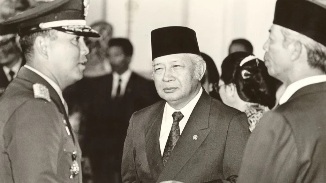 Kontroversi Soeharto Dapat Gelar Pahlawan Nasional: Antara Penghormatan dan Penolakan Publik
