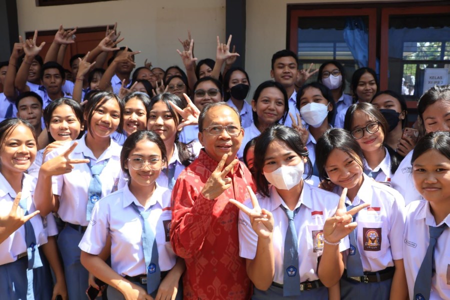 Gubernur Koster Resmi Buka SMK Festival 2025: Cetak SDM Unggul Menuju Bali Era Baru