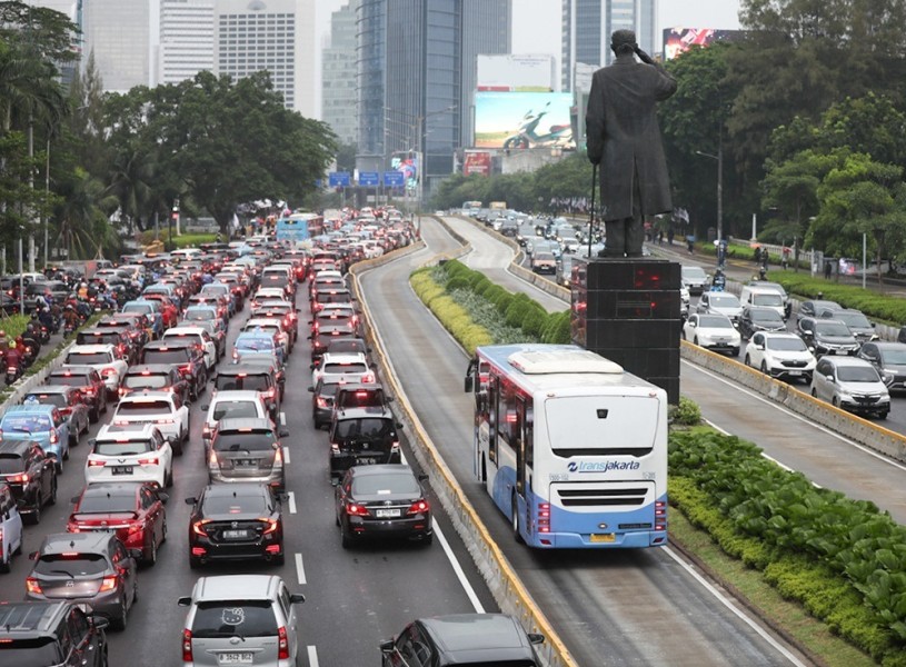 Pramono Dorong Penggunaan Transportasi Umum untuk Atasi Kemacetan di Jakarta