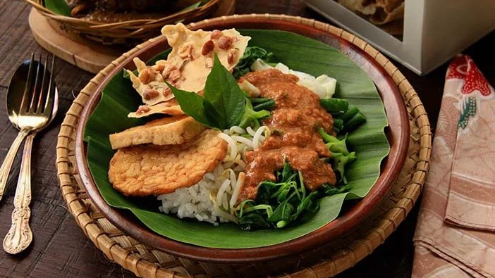 Rekomendasi 5 Pecel Legendaris di Kota Madiun