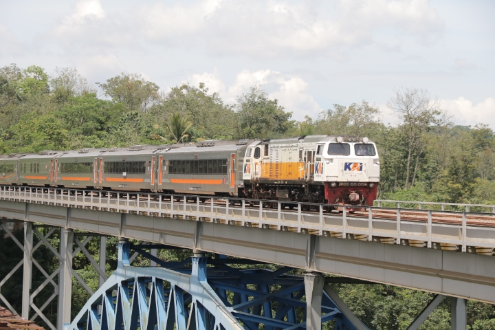 KAI Daop 2 Bandung Layani 4.008 Perjalanan Kereta Api Selama Angkutan Lebaran 2025