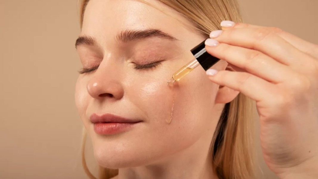 Rahasia Retinol untuk Menghilangkan Jerawat Membandel dan Bekasnya Secara Aman Efektif