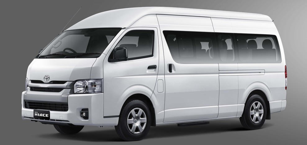Toyota Hiace Commuter: Mobil Niaga Andalan dengan Kapasitas Besar dan Kenyamanan Maksimal
