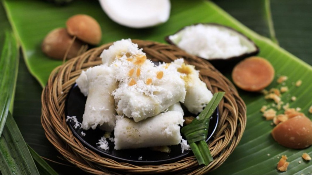 Resep Kue Putu Bambu, Camilan Manis yang Menghadirkan Nostalgia Masa Kecil
