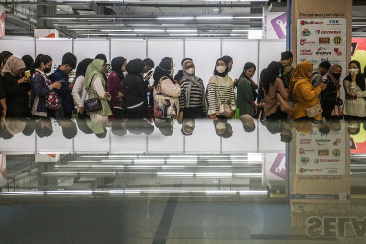 Bursa Kerja DKI Jakarta Diserbu Korban PHK: Ribuan Lowongan Disiapkan, Harapan Baru Bagi Pencari Kerja