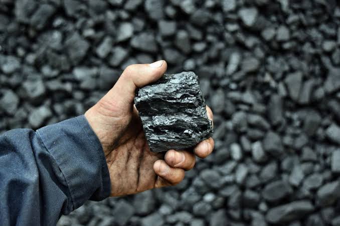 Mayoritas Nikel Indonesia Masih Digunakan untuk Stainless Steel, Bukan Baterai Mobil Listrik