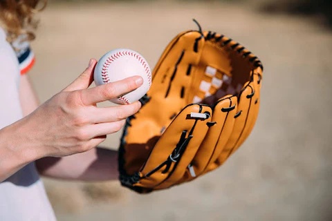 Softball: Olahraga Seru untuk Kesehatan Fisik dan Mental