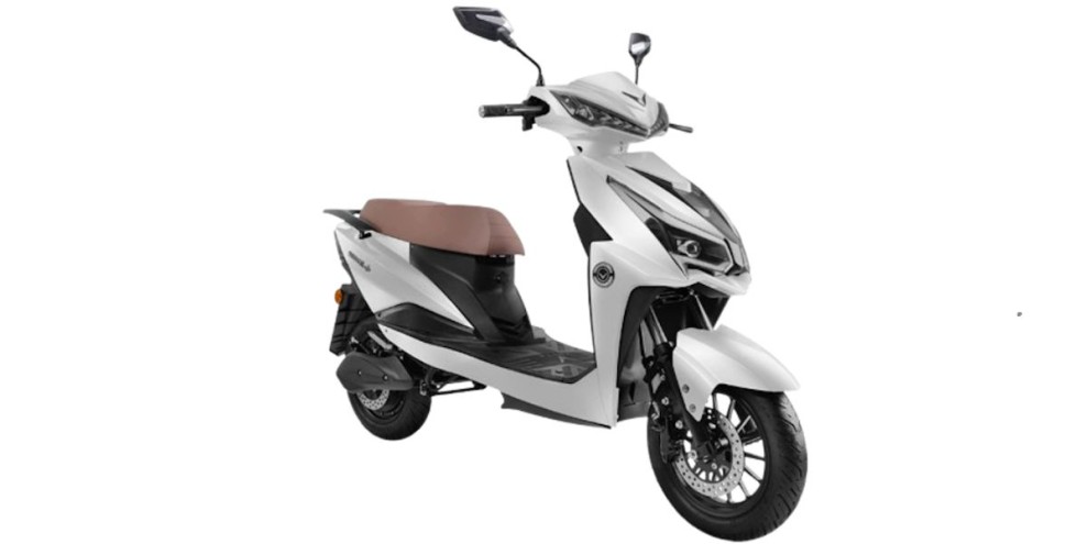 10 Rekomendasi Merek Sepeda Motor Listrik Terbaik Terbaru Tahun 2025