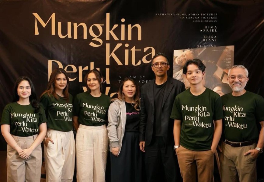 Film Mungkin Kita Perlu Waktu: Menyentuh Proses Penyembuhan Duka dalam Keluarga