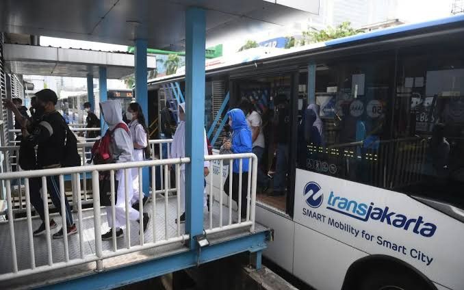 Cara Mendapatkan Kartu Transportasi Publik Gratis di DKI Jakarta untuk Tahun 2025