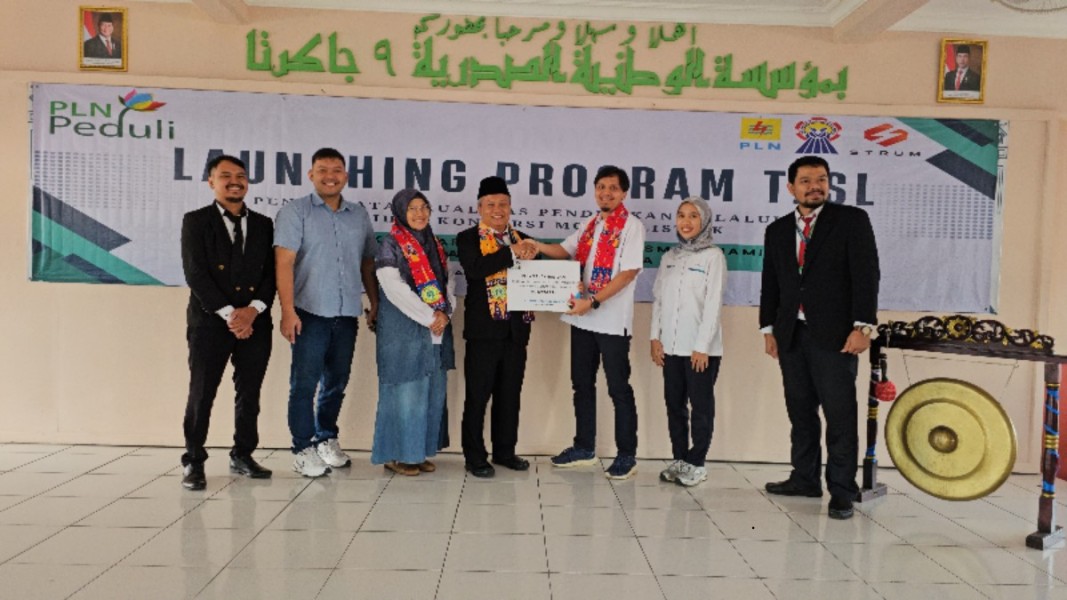 PLN UP2B Jamali Luncurkan Program TJSL Konversi Kendaraan Listrik Di SMK Dinamika Pembangunan 1 Jakarta Sebagai Dukungan Terhadap Pendidikan Dan Energi Terbarukan