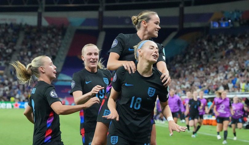 Sepak Bola Putri: Lionesses Dekati Takhta Eropa Usai Kalahkan Italia