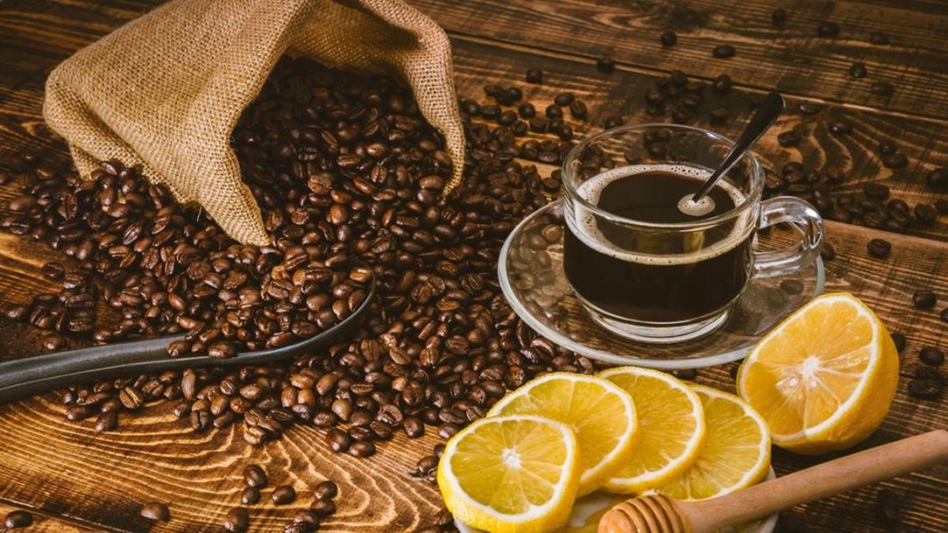 Lagi Tren! 7 Rekomendasi Tempat Ngopi Kopi Buah Segar dan Kekinian di Bandung