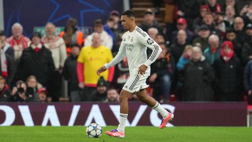 Cedera Berat Ganggu Stabilitas Pertahanan Real Madrid Musim Ini