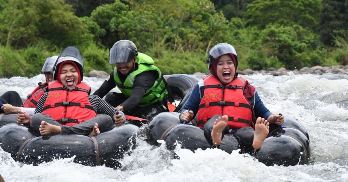 Cigangsa Adventure Sukabumi: Sensasi River Tubing dan Wisata Alam Seru di Surade dengan Harga Terjangkau