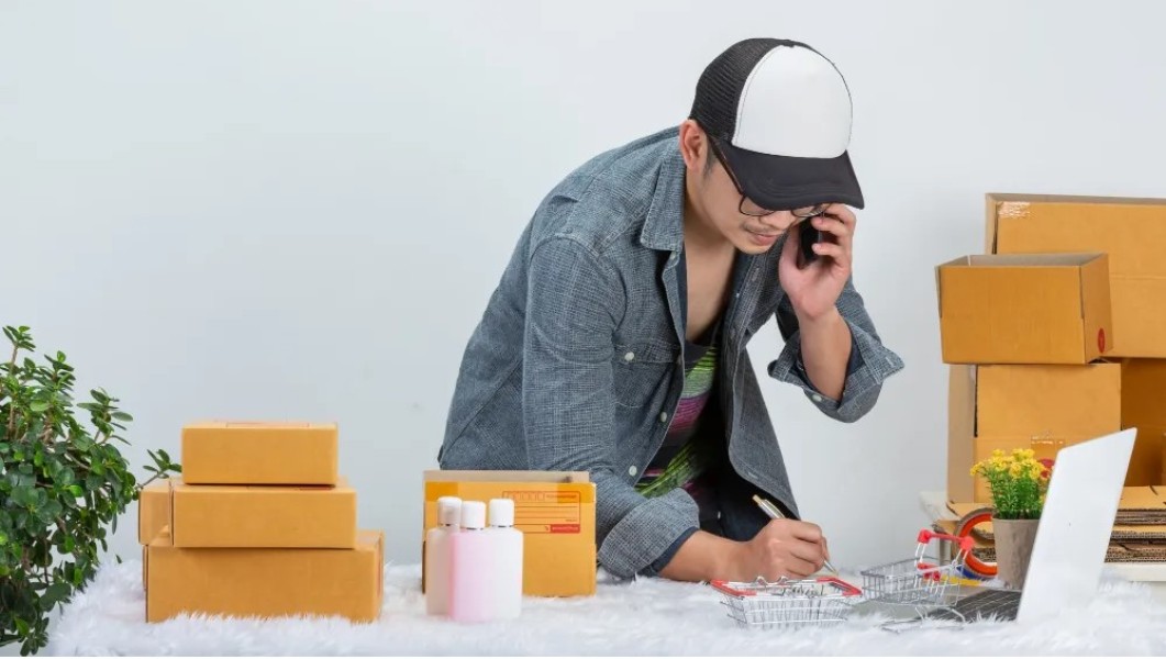 Generasi Muda Sukses Manfaatkan Peluang Bisnis Logistik Digital