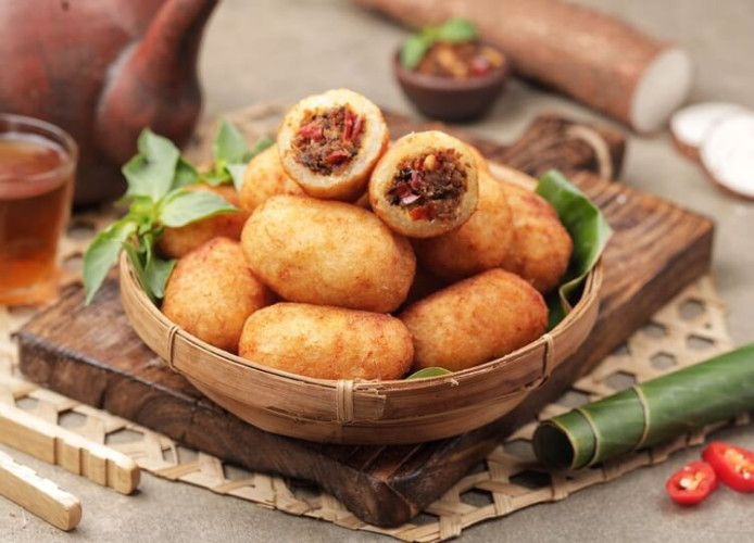 Ragam Takjil Tradisional Jawa Barat yang Membuat Berbuka Jadi Momen Istimewa